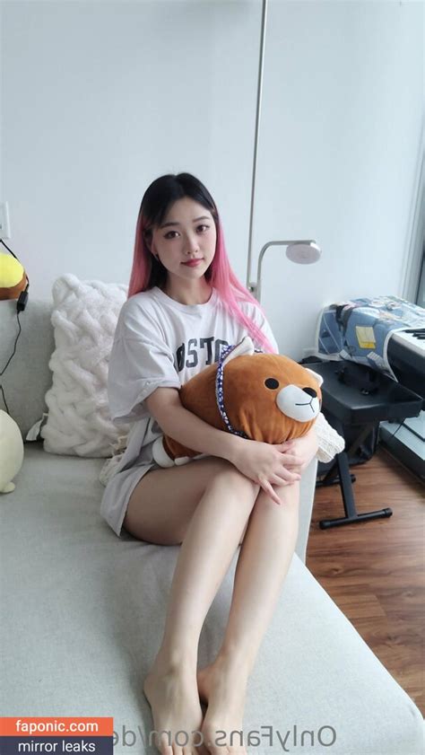 🔥dear.chuu OnlyFans Rare Collection - ASIAN BABE🔥
