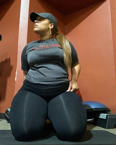 ⚡SUPER MEGA ASS AND T1TS⚡😈SEXY FEMALE😈
