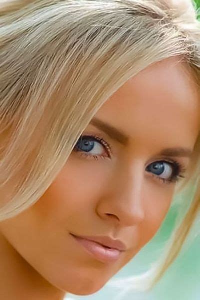 💓💋SUPER HOT BLONDE WITH SEXY BLUE EYES💋🌊