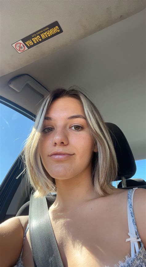 🔥🔥SUPER HOT TEEN GIRL 18YR PETITE LEAKED🔥🔥