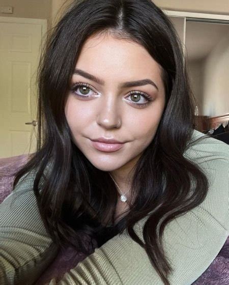 Haley Nicole (haleynoppv - hazey_haley)