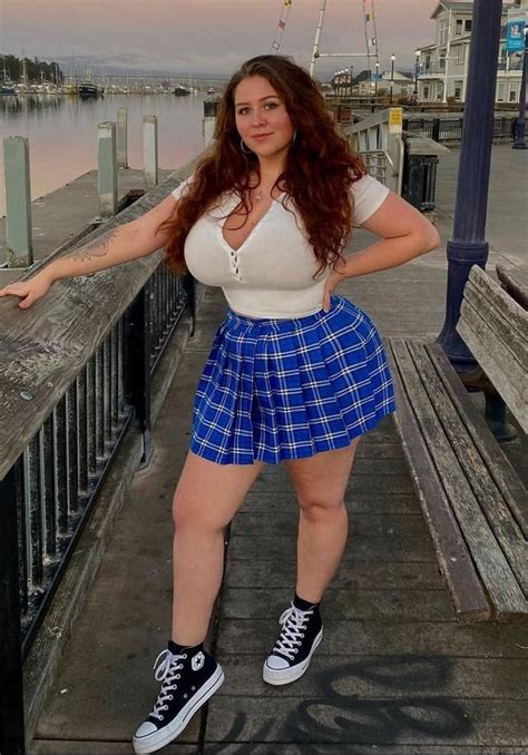 BUSTY BRITISH REDHEAD - leastayspeachy