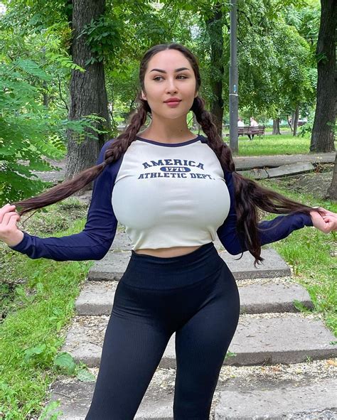 Louisa Khovanski (louisakhovanski)
