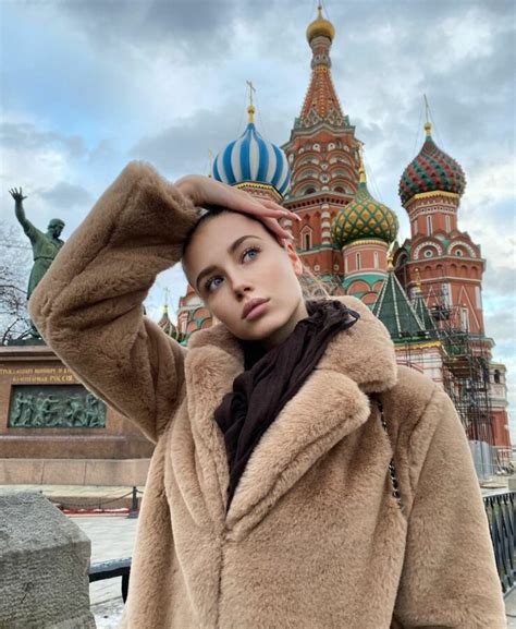 Polina A (Polly) (vixenp_ - vixenp) Her (OF+Ppvs) 19GB Updated Collection