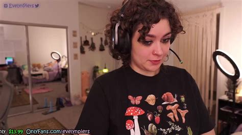 Cam Girls evelynpiers leaks OF