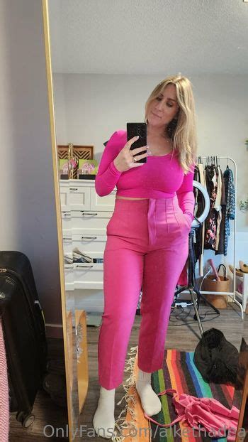 Milf Alkethadea leaks OF