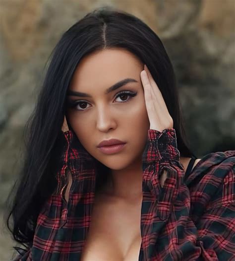 Serena Becker - OnlyMegaLeaks