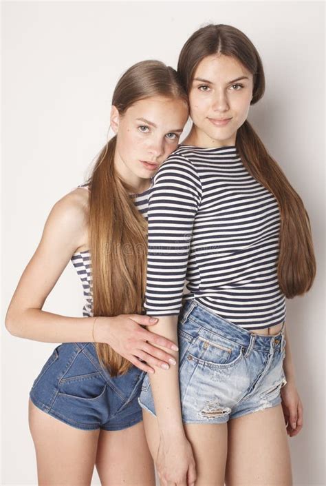 ✨TINY & AMATEUR TEENAGERS | HAVING SEX | CAUGHT BY FRIENDS | 18 YEARS OLD✨