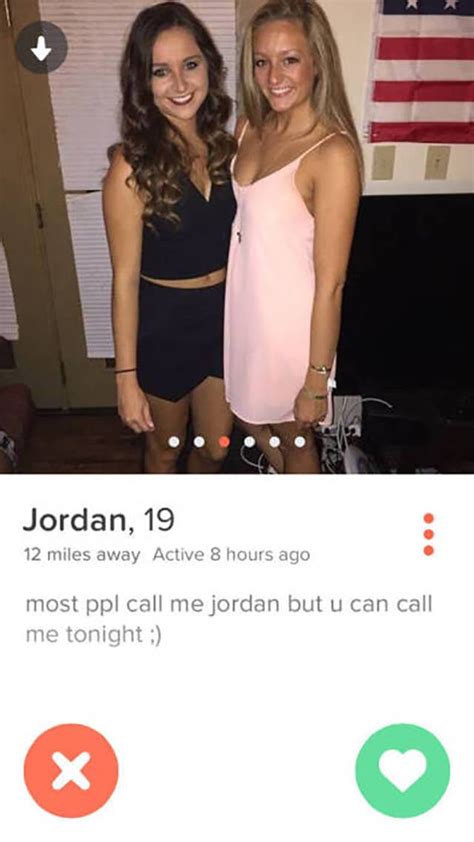 [MEGA] TINDER GIRLS @LeaksZone