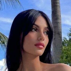 VALENTINA OLIVAS
