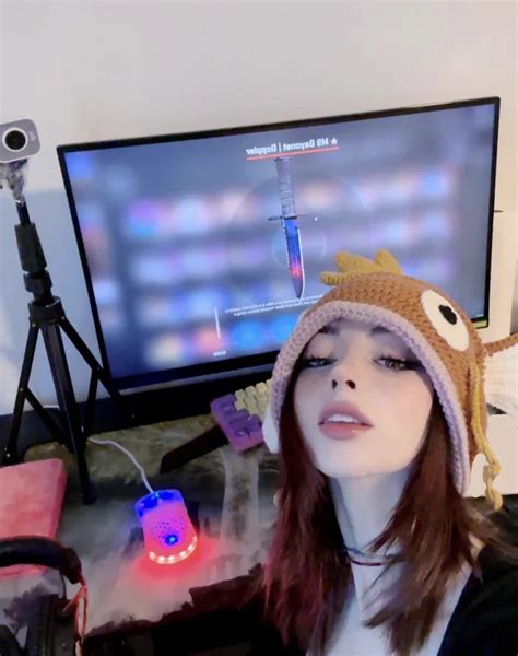 Noemie Lili - OnlyMegaLeaks