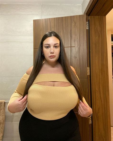 🌈 Miss Carramello OnlyFans Pack 2.3GB 😈🤎