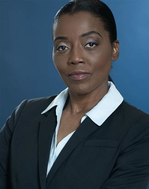 Angela Hall (Angie B) (angie_b_tv)