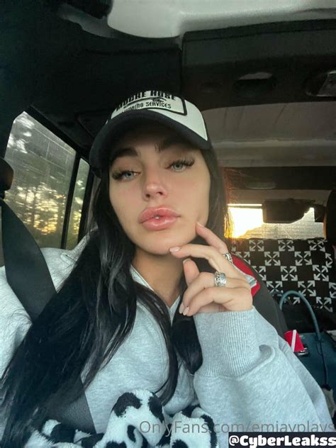 ❤️‍🔥 EMILY RINAUDO | ONLYFANS LEAKS ❤️‍🔥 PREMIUM PACK ❤️💦