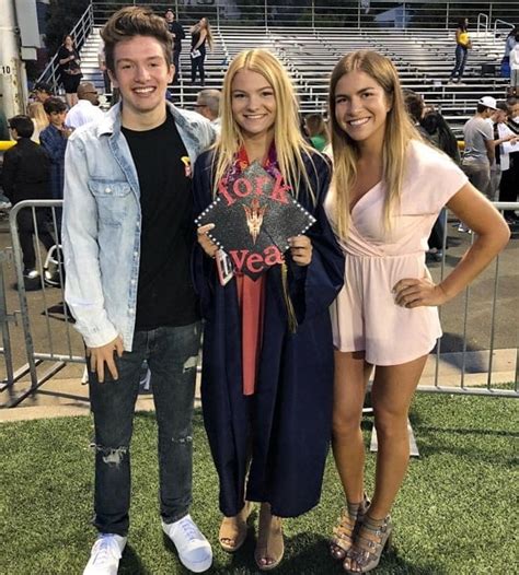 Maddie Grey - maddiegrey - maddie.grey