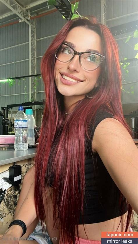 Mikki Redhead Queen - mikii.xx - izzie.xx - mikii-xxx