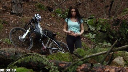 Talitha Luke-Eardley - Wrong Turn 6 Last Resort (2014) 720p