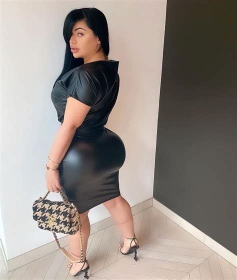 Lissa Aires leaks OF