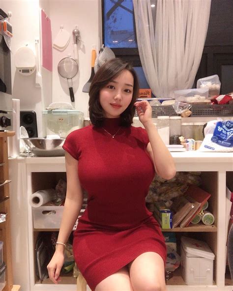 ⚡🔥 THICK SEXY ASIAN HOT MOM SUPER BIG TITS 🔥⚡