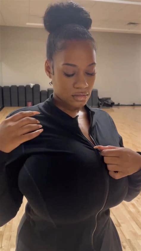 THICC Elylabella leaks OF