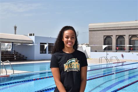 Ariana lewis