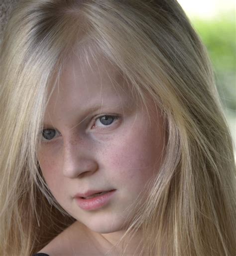 💫 SMALL PETITTE AND SLUTTY BLONDE TEEN GIRL| PICS & VIDEOS 💫