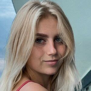 AUBREY CHESNA / Onlyfans Leak PPVs