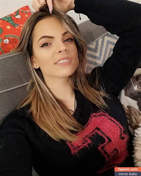 🔥lorean 1.92 GB OnlyFans Full Archive UptoDate + PPVs - Babe🔥
