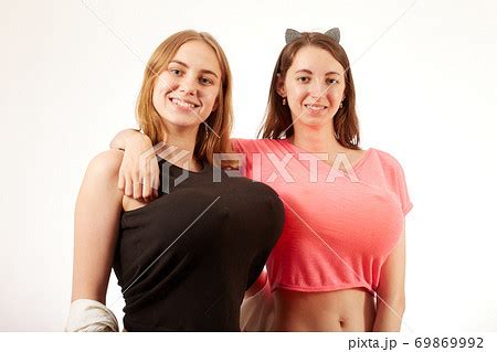 ⭐18 GB⭐💋VERY BEAUTIFUL TEEN GIRL HAS BIG TITS | PHOTOS & VIDEOS💋