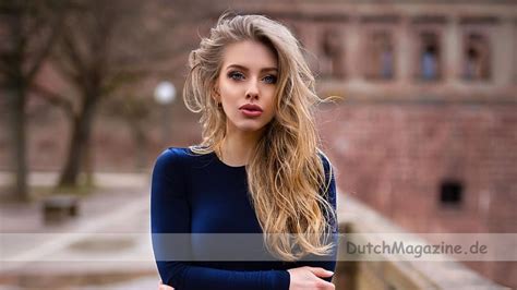 Alexa Breit MEGA LINK