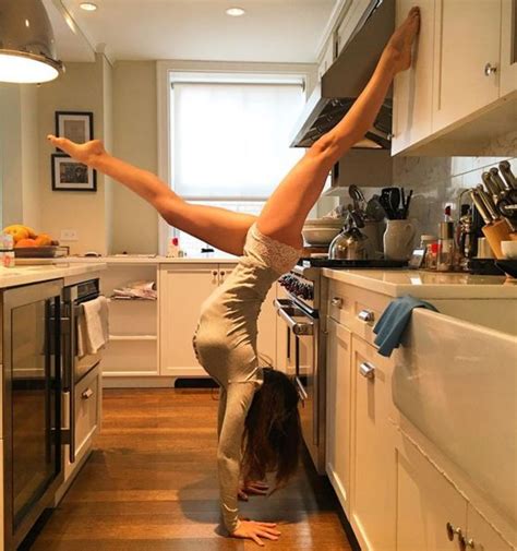 HotYogaWife (hotyogawife)
