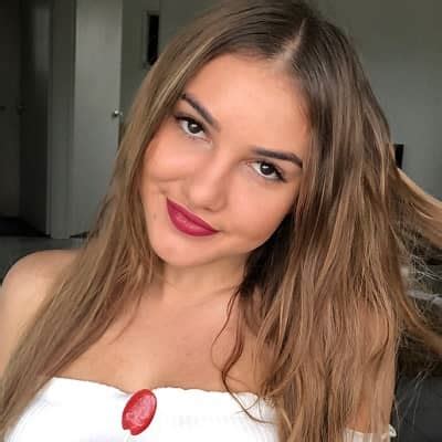 Shania Perret