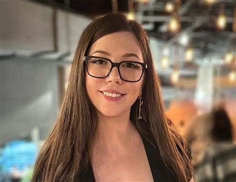 LilCanadianGirl (lilcanadiangirl)