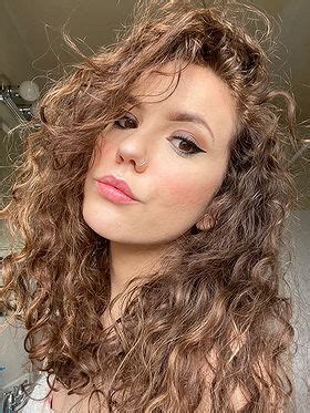 Laura Earnesty - lauramariexoxo