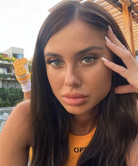 Isabella Rhoades - OnlyMegaLeaks